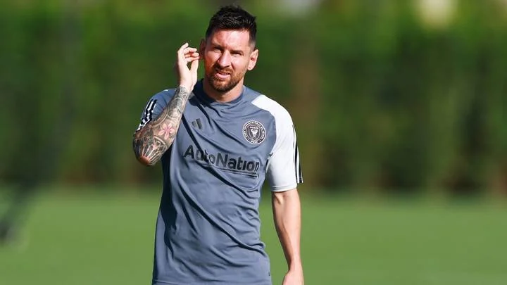 Лионель Месси: «Для людей, которые не видят, как мы тренируемся каждый день, стал сюрпризом факт того, что мы в финале Кубка лиг» Лионель Месси: «Для людей, которые не видят, как мы тренируемся каждый день, стал сюрпризом факт того, что мы в финале Кубка лиг»