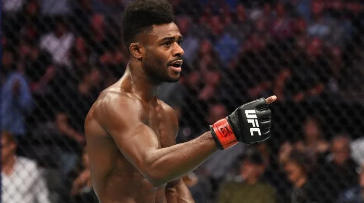 Стерлинг о своём заработке в UFC: «Кто-то может сказать, что я заработал кучу денег» Стерлинг о своём заработке в UFC: «Кто-то может сказать, что я заработал кучу денег»