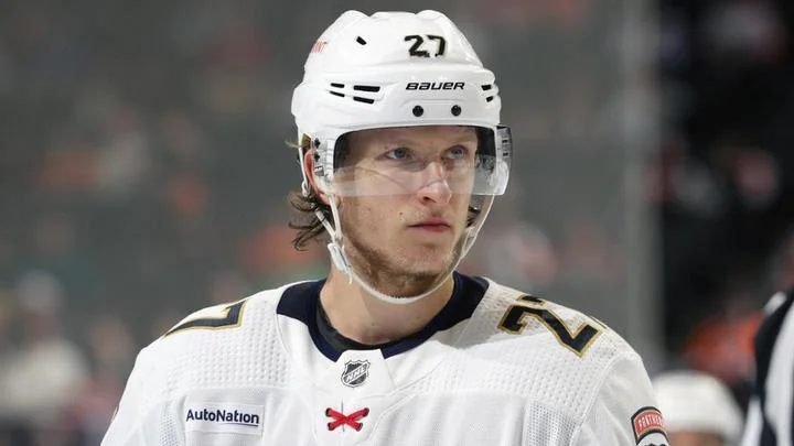 Форвард «Флориды» Антон Лунделль про 0-2 с «Вегасом»: «Мы проигрываем, но это еще не конец. Мы все еще верим» Форвард «Флориды» Антон Лунделль про 0-2 с «Вегасом»: «Мы проигрываем, но это еще не конец. Мы все еще верим»