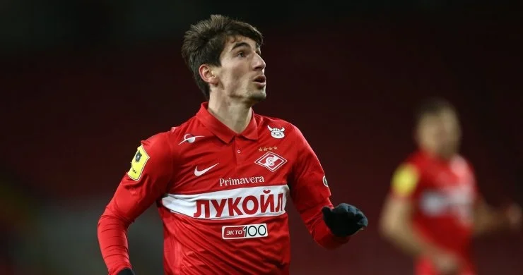 Дзюба, испанец из детдома и Бакаев. Футболисты, объединившие «Спартак» и «Зенит» Дзюба, испанец из детдома и Бакаев. Футболисты, объединившие «Спартак» и «Зенит»