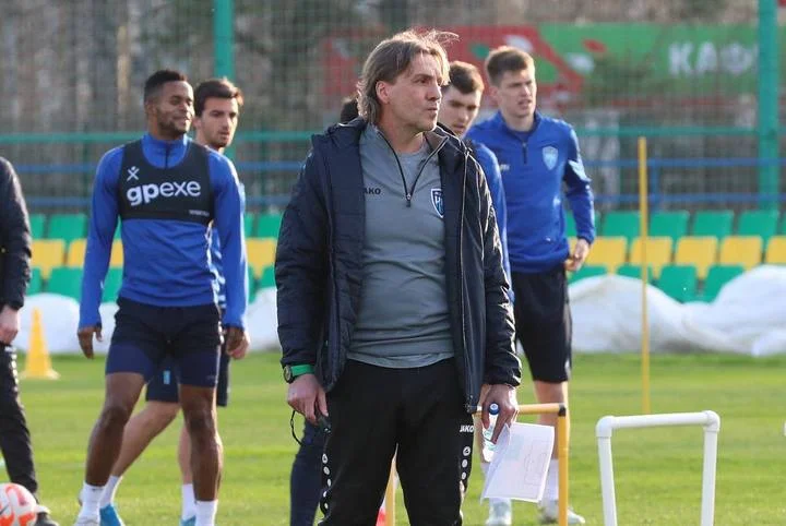 Александр Трошечкин: «Юран берёт статусом. Он прошел через многое и как тренер, и как игрок» Александр Трошечкин: «Юран берёт статусом. Он прошел через многое и как тренер, и как игрок»