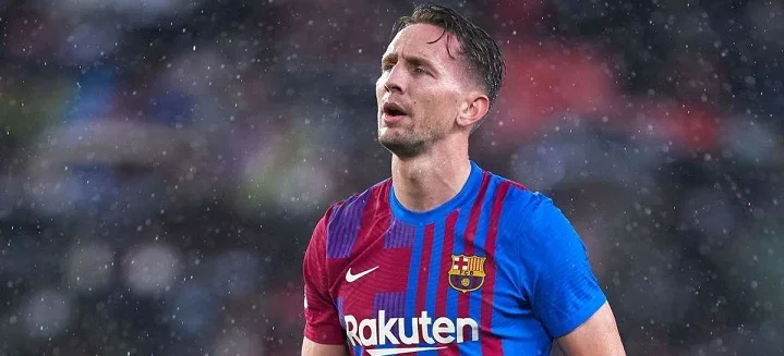 Участие де Йонга в матче с «Реалом» почти исключено Участие де Йонга в матче с «Реалом» почти исключено