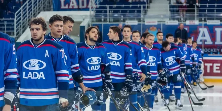 Гендиректор «Лады» Александр Чеботарев: «Команда будет другая, потому что у нас будут подбираться игроки уровня КХЛ. На это уйдет не один сезон» Гендиректор «Лады» Александр Чеботарев: «Команда будет другая, потому что у нас будут подбираться игроки уровня КХЛ. На это уйдет не один сезон»