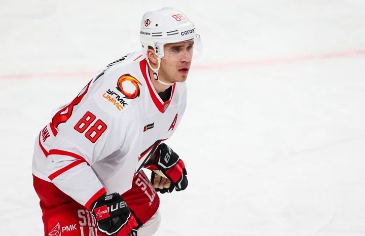 Никита Трямкин продлил с «Автомобилистом» контракт на два года Никита Трямкин продлил с «Автомобилистом» контракт на два года