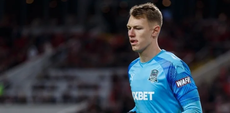 Сафонову — 8.0 за шесть сэйвов, Рамиресу — 7.5 за гол. «Краснодар» без пяти основных игроков устоял во Франции Сафонову — 8.0 за шесть сэйвов, Рамиресу — 7.5 за гол. «Краснодар» без пяти основных игроков устоял во Франции