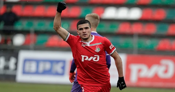 Тимур Сулейманов на последних минутах спас «Локомотив» от поражения в матче с «Балтикой» Тимур Сулейманов на последних минутах спас «Локомотив» от поражения в матче с «Балтикой»