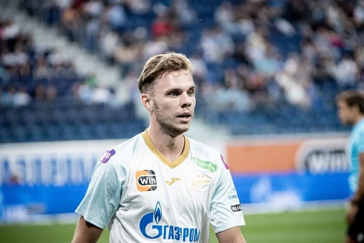 Отец Глушенкова ответил на вопрос, выбыл ли сын на две недели из-за травмы Отец Глушенкова ответил на вопрос, выбыл ли сын на две недели из-за травмы