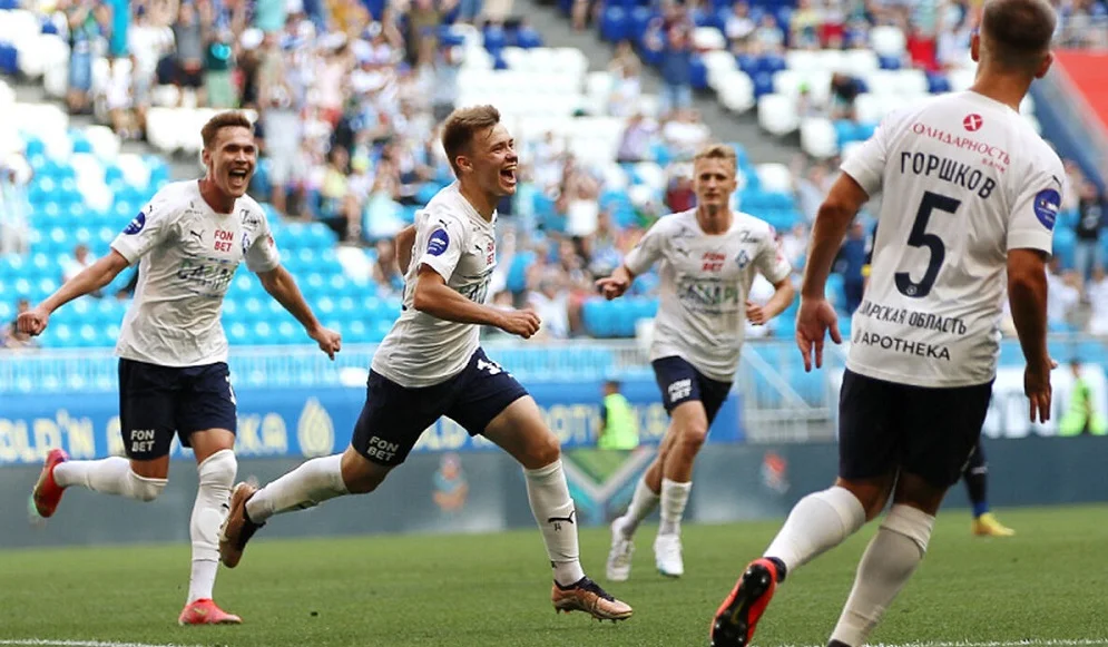 Тарханов о матче «Крылья Советов» – «Спартак»: «Самарцы не будут отходить от своей игры, она им приносит результат» Тарханов о матче «Крылья Советов» – «Спартак»: «Самарцы не будут отходить от своей игры, она им приносит результат»