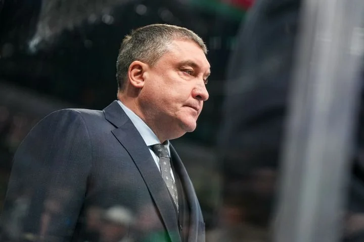 Анвар Гатиятулин о 0:3 со «Спартаком»: «Упустили свой рисунок игры, который приносил нам успех в сентябре» Анвар Гатиятулин о 0:3 со «Спартаком»: «Упустили свой рисунок игры, который приносил нам успех в сентябре»