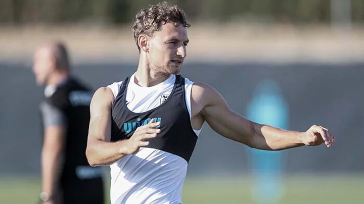 Секу Койта: «Не ожидал, что Чалов уйдет из ЦСКА. Он легенда клуба, это весомая потеря для команды» Секу Койта: «Не ожидал, что Чалов уйдет из ЦСКА. Он легенда клуба, это весомая потеря для команды»