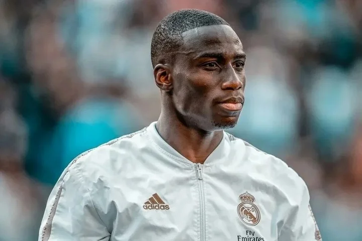 Ферлан Менди близок к продлению контракта с «Реалом» Ферлан Менди близок к продлению контракта с «Реалом»