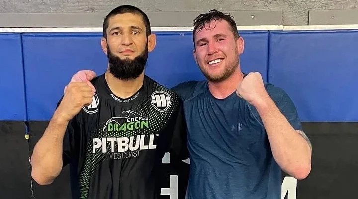 Тилл о критике Чимаева: «Хабиб сам пять раз проваливал взвешивание» Тилл о критике Чимаева: «Хабиб сам пять раз проваливал взвешивание»