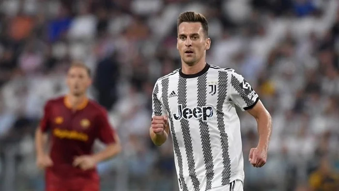 Милик забил два гола за три матча после перехода в «Ювентус» Милик забил два гола за три матча после перехода в «Ювентус»