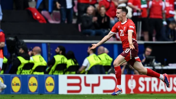 Швейцария обыграла Венгрию в первом туре Евро – 3:1. Видео голов Эбишера и Варги Швейцария обыграла Венгрию в первом туре Евро – 3:1. Видео голов Эбишера и Варги