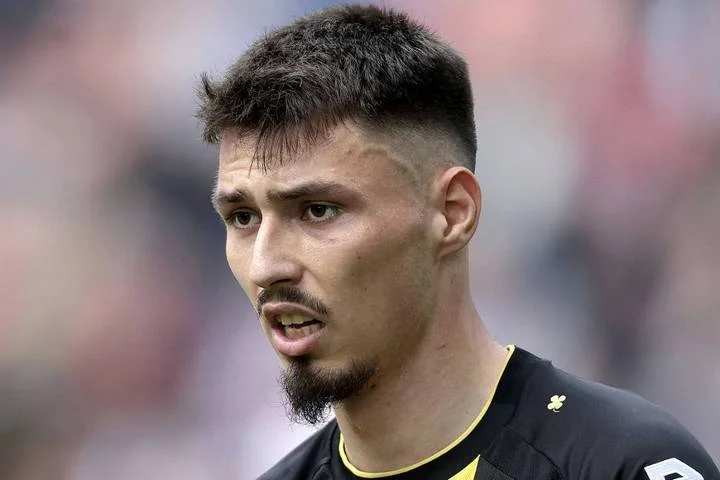 Доминик Ороз о переходе в «Крылья Советов»: «Три месяца был без клуба, потому что ждал правильного предложения» Доминик Ороз о переходе в «Крылья Советов»: «Три месяца был без клуба, потому что ждал правильного предложения»