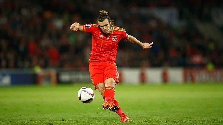 В этом сезоне у Бэйла в пять раз больше голов за сборную Уэльса, чем за «Реал» В этом сезоне у Бэйла в пять раз больше голов за сборную Уэльса, чем за «Реал»