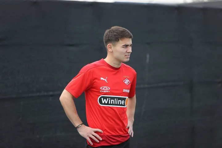 Тимур Гурцкая: «Спартак» портит настроение своему нападающему. Угальде слабее Соболева в два раза» Тимур Гурцкая: «Спартак» портит настроение своему нападающему. Угальде слабее Соболева в два раза»