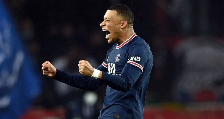 Мбаппе о фаворитах «Золотого мяча»: «Бензема, я и Мане» Мбаппе о фаворитах «Золотого мяча»: «Бензема, я и Мане»