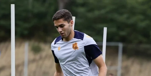 Орещук: на месте «Динамо» вернул бы Захаряна из Испании на полгода Орещук: на месте «Динамо» вернул бы Захаряна из Испании на полгода