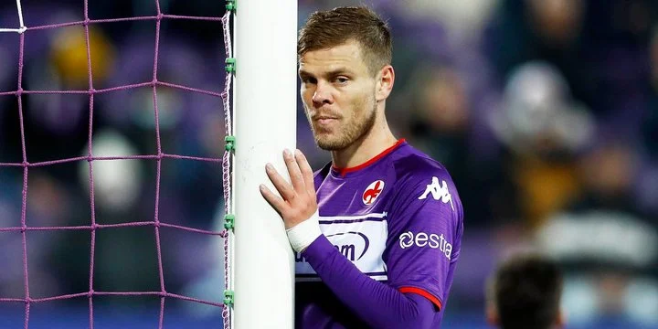 Агент Александра Кокорина: «У Саши все мысли о том, чтобы остаться в «Фиорентине» и играть» Агент Александра Кокорина: «У Саши все мысли о том, чтобы остаться в «Фиорентине» и играть»