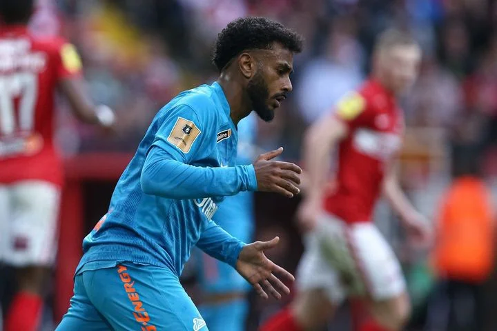 Гендиректор «Зенита» Александр Медведев заявил, что клуб не получал предложение от «Наполи» по Венделу Гендиректор «Зенита» Александр Медведев заявил, что клуб не получал предложение от «Наполи» по Венделу