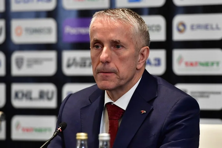 Кирилл Готовец: «Когда с Бобом Хартли работают, его все чуть ли не ненавидят, а потом уходят и понимают, насколько он разбирается в хоккее» Кирилл Готовец: «Когда с Бобом Хартли работают, его все чуть ли не ненавидят, а потом уходят и понимают, насколько он разбирается в хоккее»