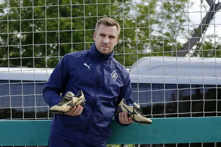 Сергей Корниленко: «Это трансферное окно было очень сложным по разным причинам. Привезти качественных легионеров в Россию – нелегкая задача» Сергей Корниленко: «Это трансферное окно было очень сложным по разным причинам. Привезти качественных легионеров в Россию – нелегкая задача»