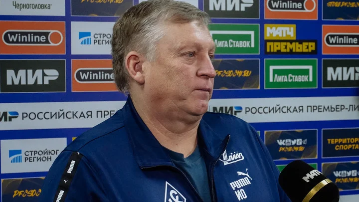 Игорь Осинькин о 2:0 с «Сочи»: «Только после того, как мы забили во втором тайме, мы выдохнули, потому что скользкий счет, и соперник не опускает руки» Игорь Осинькин о 2:0 с «Сочи»: «Только после того, как мы забили во втором тайме, мы выдохнули, потому что скользкий счет, и соперник не опускает руки»