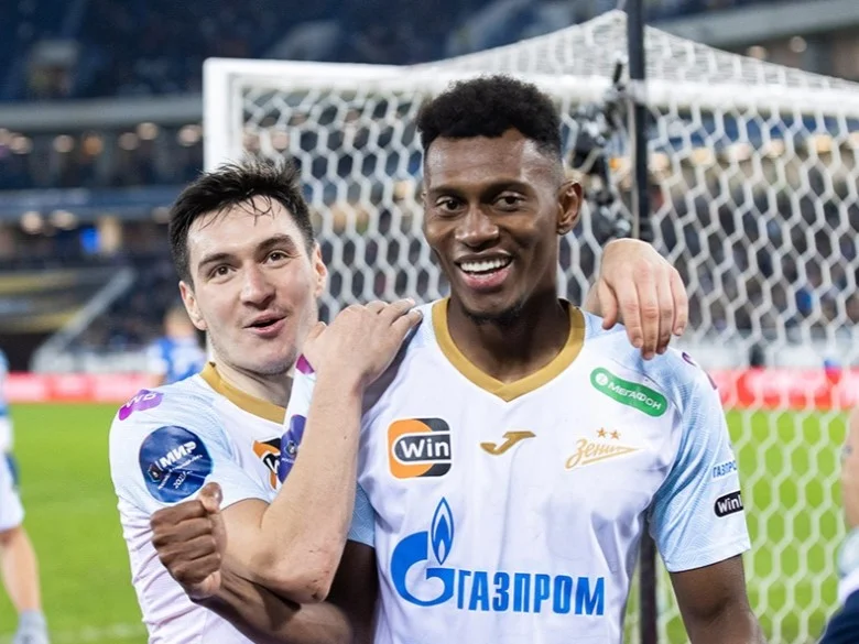 Агент Кассьерры сообщил, что колумбиец намерен полностью отработать контракт с «Зенитом» Агент Кассьерры сообщил, что колумбиец намерен полностью отработать контракт с «Зенитом»