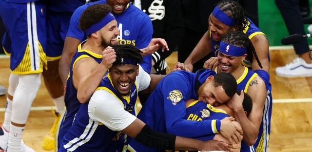 «Голден Стэйт» победил «Бостон» в финале НБА. Для клуба это четвертый титул за восемь лет