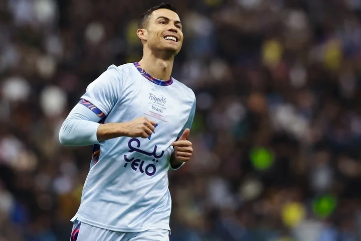 Артур: «Роналду очень профессионален. Когда мы собирались в столовой «Ювентуса», он всегда смотрел на наши тарелки и шутил о том, что мы едим» Артур: «Роналду очень профессионален. Когда мы собирались в столовой «Ювентуса», он всегда смотрел на наши тарелки и шутил о том, что мы едим»