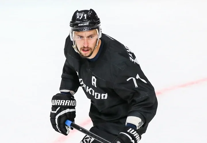 «Мы не вели никаких переговоров за спиной «Трактора», теперь будем выбирать варианты» - агент Бурдасова «Мы не вели никаких переговоров за спиной «Трактора», теперь будем выбирать варианты» - агент Бурдасова