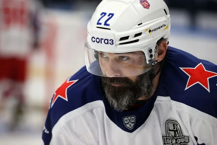 41-летний Александр Попов признан самым ценным игроком плей-офф КХЛ
