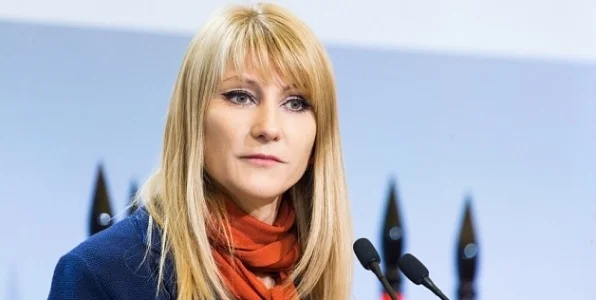 Журова: без пива на стадионах стало спокойнее, люди ведут себя адекватнее Журова: без пива на стадионах стало спокойнее, люди ведут себя адекватнее