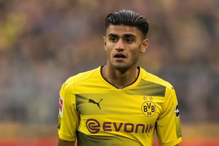 Хавбек «Боруссии» Махмуд Дауд бесплатно перейдет в «Брайтон» Хавбек «Боруссии» Махмуд Дауд бесплатно перейдет в «Брайтон»