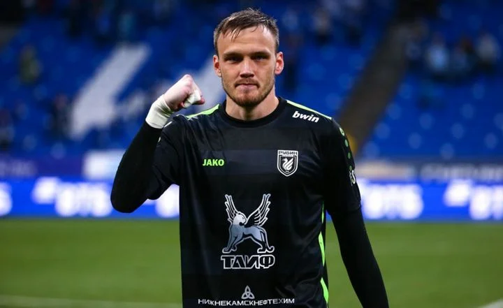Вратарь Никита Медведев расторг контракт с «Рубином» и переходит в «Ростов»