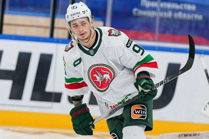 Артем Галимов продлил контракт с «Ак Барсом» до 2025 года Артем Галимов продлил контракт с «Ак Барсом» до 2025 года