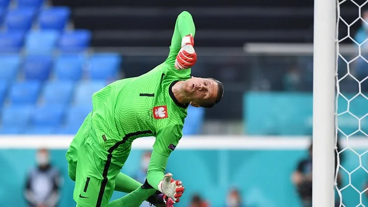 Щенсны не смог доиграть матч ЛЕ со «Спортингом» из-за проблем с сердцем