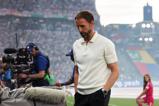 Пономарев заявил, что его не удивил уход Саутгейта из сборной Англии Пономарев заявил, что его не удивил уход Саутгейта из сборной Англии