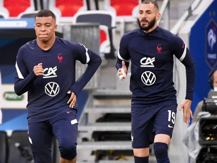 Карим Бензема о продлении Мбаппе контракта с ПСЖ: «Не время говорить о мелочах. Сейчас финал ЛЧ важнее, чем что-либо еще. Но я не злюсь» Карим Бензема о продлении Мбаппе контракта с ПСЖ: «Не время говорить о мелочах. Сейчас финал ЛЧ важнее, чем что-либо еще. Но я не злюсь»