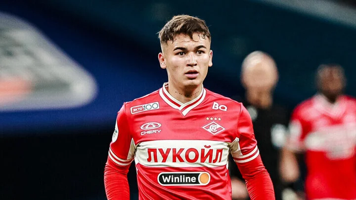 Александр Мостовой: «За Угальде отдали 13 миллионов евро, но разве он стоит этих денег? Зато нужные люди заработали» Александр Мостовой: «За Угальде отдали 13 миллионов евро, но разве он стоит этих денег? Зато нужные люди заработали»