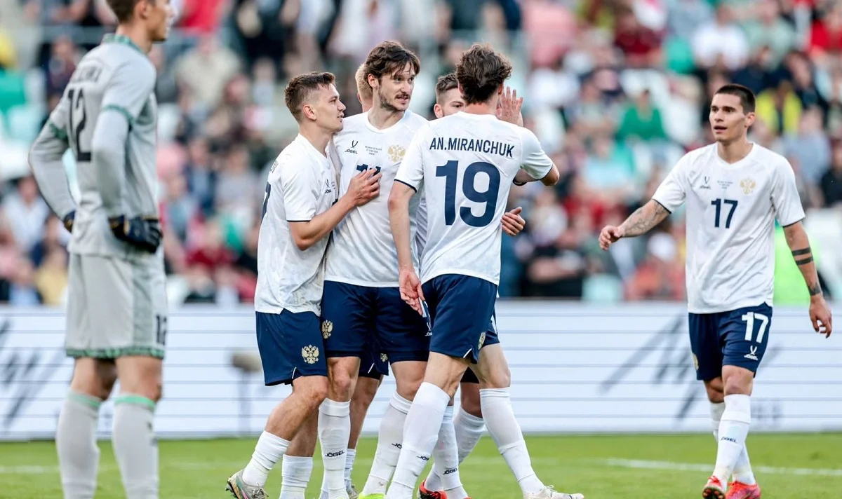 Круговой о словах Глушенкова про сборную: «Мы во Вьетнам не зря съездили, это большой опыт» Круговой о словах Глушенкова про сборную: «Мы во Вьетнам не зря съездили, это большой опыт»