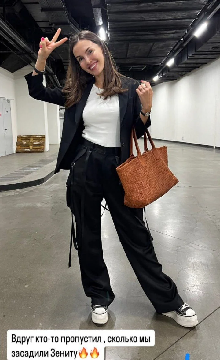 Жена Бузникина после поста о «двух засаженных мячах «Зениту»: «Это была победа над сильным соперником» Жена Бузникина после поста о «двух засаженных мячах «Зениту»: «Это была победа над сильным соперником»