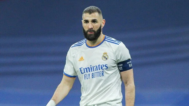 Месут Озил о Бензема: «Отдайте ему «Золотой мяч» Месут Озил о Бензема: «Отдайте ему «Золотой мяч»