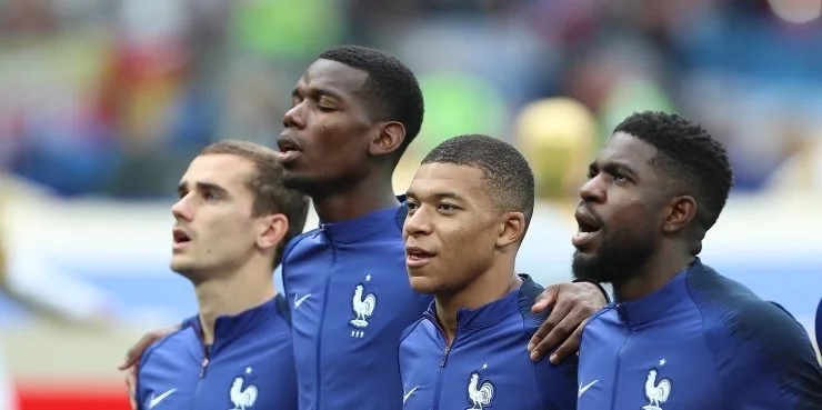 Франция — скучная, тягучая и безжалостная. Оступились против Венгрии, но могут вымучить кубок Европы