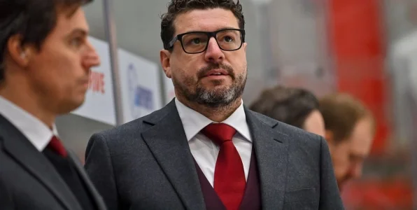 Робитайл: русский язык немного пугает, но уже знаю слова «клюшка» и «шайба»