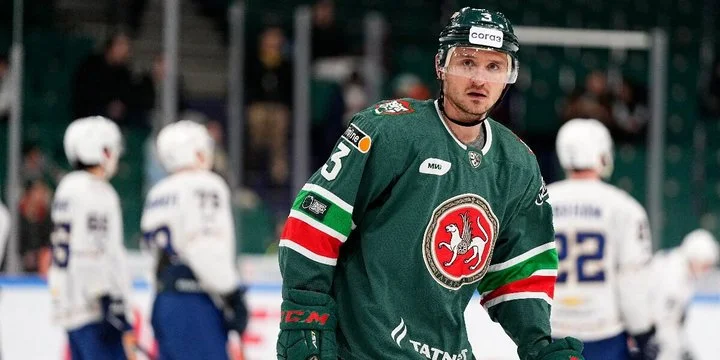 Динар Хафизуллин подписал контракт с «Салаватом Юлаевым» Динар Хафизуллин подписал контракт с «Салаватом Юлаевым»