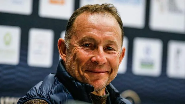 Жан-Пьер Папен: «ПСЖ – это большой клуб с множеством именитых игроков, но имена не дают души» Жан-Пьер Папен: «ПСЖ – это большой клуб с множеством именитых игроков, но имена не дают души»