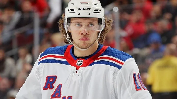 Артемий Панарин: «Жалко, что Олимпийские игры теряют свою значимость в мире. Спорт превращается в бизнес, а спортсмены становятся бизнесменами» Артемий Панарин: «Жалко, что Олимпийские игры теряют свою значимость в мире. Спорт превращается в бизнес, а спортсмены становятся бизнесменами»