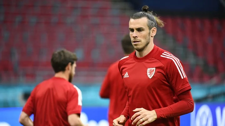 Нидерланды обыграли Уэльс в Лиге наций. Команды забили два мяча на последних минутах